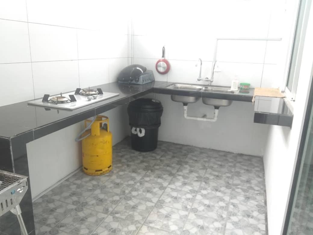 Nj_Homestay@Kkia/Petagas Kk Kota Kinabalu Eksteriør bilde